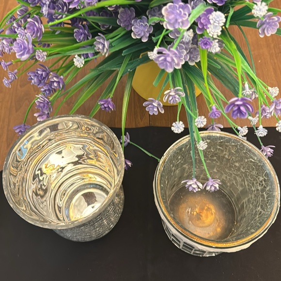 BUNDLE OF VASES AND PAPERWEIGHT - Picture 16 of 16